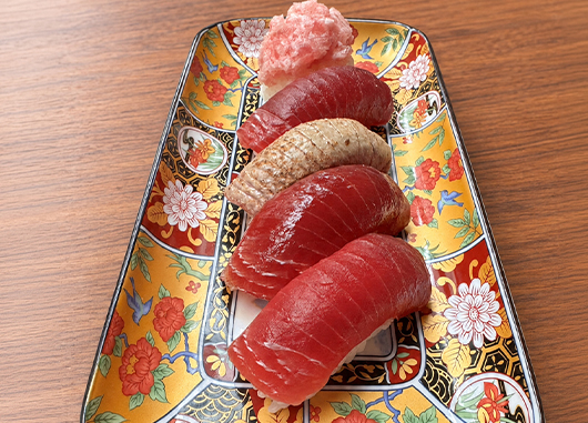 まぐろ尽くし